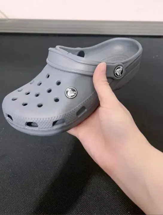 New%20Cross%20Fashion%20classic%20sandals%20for%20men%20and%20women%20outdoor%20sports%20leisure%20beach%20shoes%20sandals%20and%20slippers%20suitable%20for%20all%20seasons%20-%20Image%207