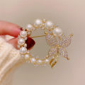 Elegant Flower Brooch Hijab Safety Pin for Women – Unique Design.