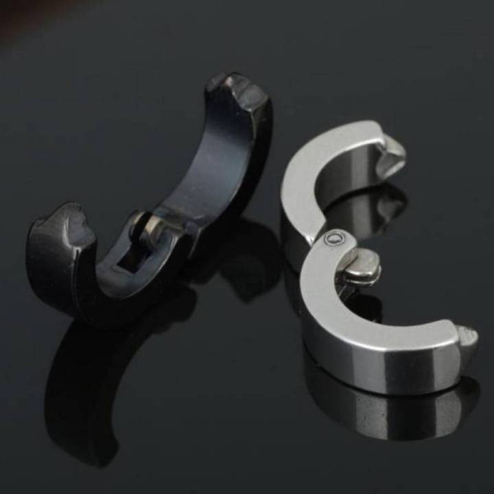 Metal%20Earrings%20for%20Men%20-%20Black%20-%20Image%203