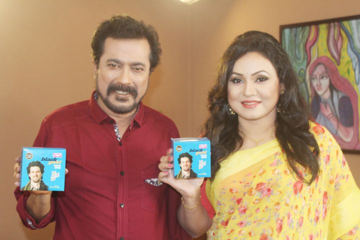 Super%20Black%20Gold%20Hair%20Color%203gm-%2024%20pack%20-%20Image%207