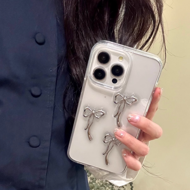 Aesthetics%20Stylish%203D%20Metal%20Bowknot%20Phone%20Case%20For%20iPhone%2015%2014%2013%2012%2011%20Pro%20Max%20Mini%20X%20XR%207%208%20Plus%20SE%20Clear%20Cover%20Epoxy%20Shell%20-%20Image%204
