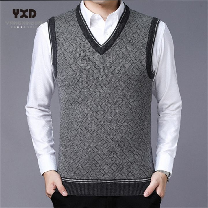 2020%20New%20Men%20clothes%20Sleeveless%20Sweater%20vest%20Men%20Wool%20Sweaters%20Slim%20Fit%20Jumpers%20Knit%20V-Neck%20Jersey%20Hombre%20%D1%81%D0%B2%D0%B8%D1%82%D0%B5%D1%80%20Pullover%20men%20-%20Image%203