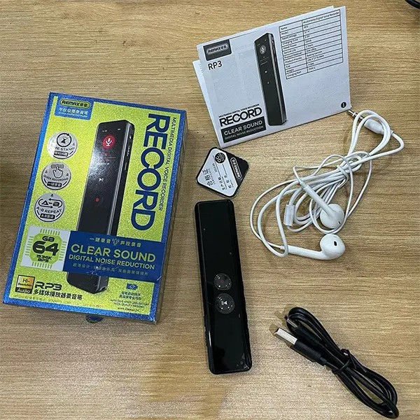 Remax%20RP3%2064GB%20Noise%20Reduction%20Voice%20Activated%20Recording%20Digital%20Audio%20Voice%20Recorder%20with%20Music%20Player%20for%20Press%20Conference%20/%20Meeting%20Used%20/%20Class%20Used%20/%20Interview%EF%BC%8FLive%20Broadcast%20/%20RP1%20-%20Image%203
