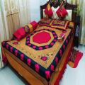 8 Pcs set bed sheets.