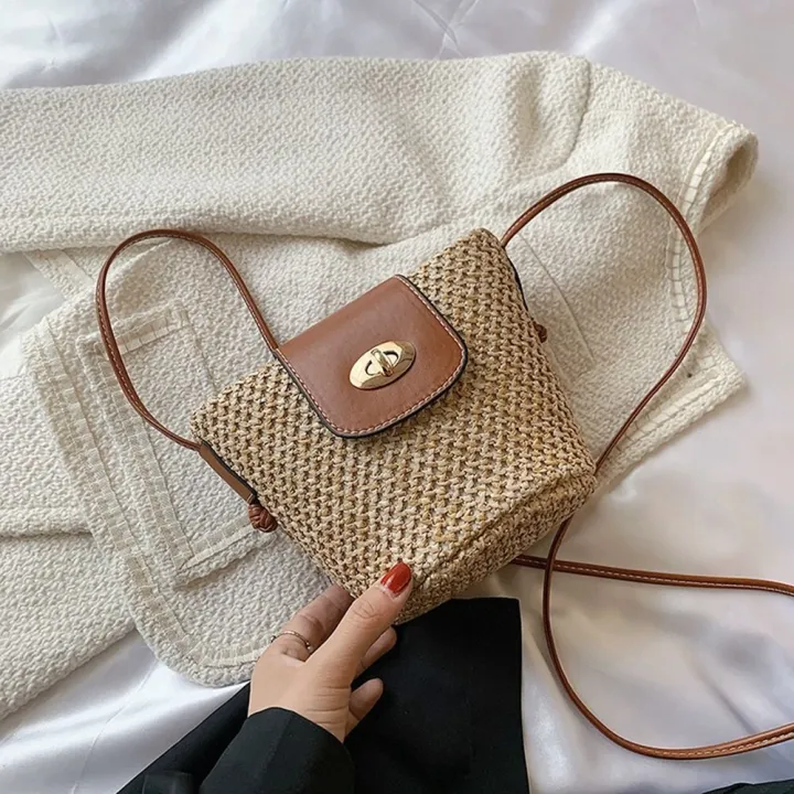 Mini%20Weave%20Straw%20Bag%20Bucket%20Bag%20for%20Women's%20Travel%20Vacation%20Beach%20Shoulder%20Bag%20Small%20Crossbody%20Bag%20Cute%20Sweet%20Style%20Handbag%20-%20Image%204