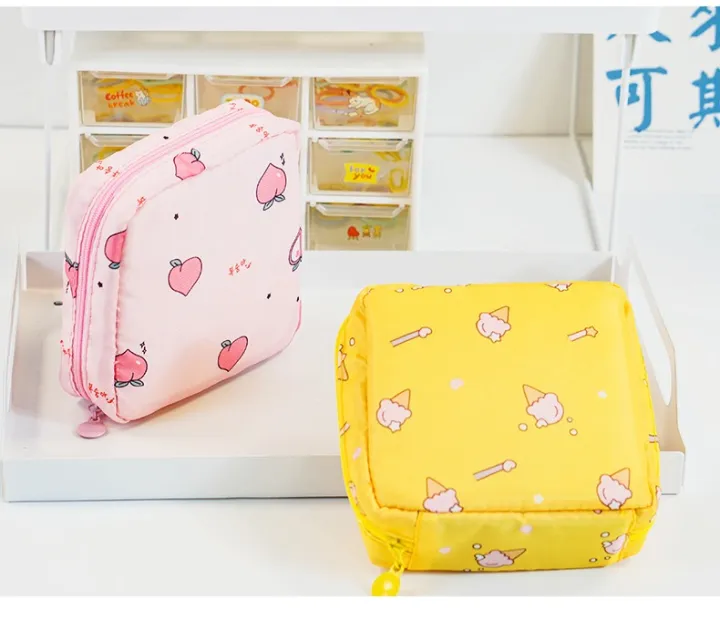 Girls%20Portable%20Sanitary%20Napkin%20Bag%20%20Waterproof%20Makeup%20Storage%20Bag%20/%20Jewelry%20Organizer%20Pouch%20-%20Image%205