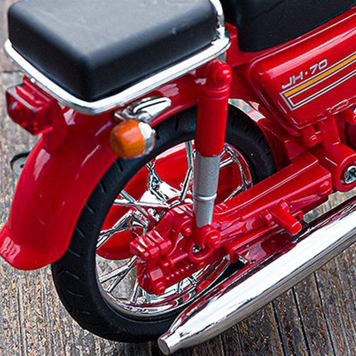 1:10%20Honda%20JH-70%20Motorcycle%20Diecast%20Model%20%E2%80%93%20Premium%20Collectible,%20Home%20D%C3%A9cor%20&%20Gift%20Idea%20in%20Red%20Foam%20Box%20-%20Image%206