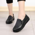 New Mom's Single Shoe Flat Heel Elderly Soft Sole Durable Women's Shoes.