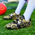 Fashion Pink Children's Cheap Football Shoes Hook and Loop Boys Girls Training Soccer Cleats Kids Soccer Shoes Futsal Sneakers.