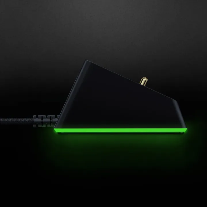 RAZER%20Mouse%20Dock%20Chroma%20Magnetic%20Charging%20Mouse%20Dock%20with%20Chroma%20RGB%20-%20Image%205