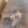 Pineapple Pearl Small Earrings French Retro High-quality Earrings Net Red Temperament Female Earrings Prevent Allergy.