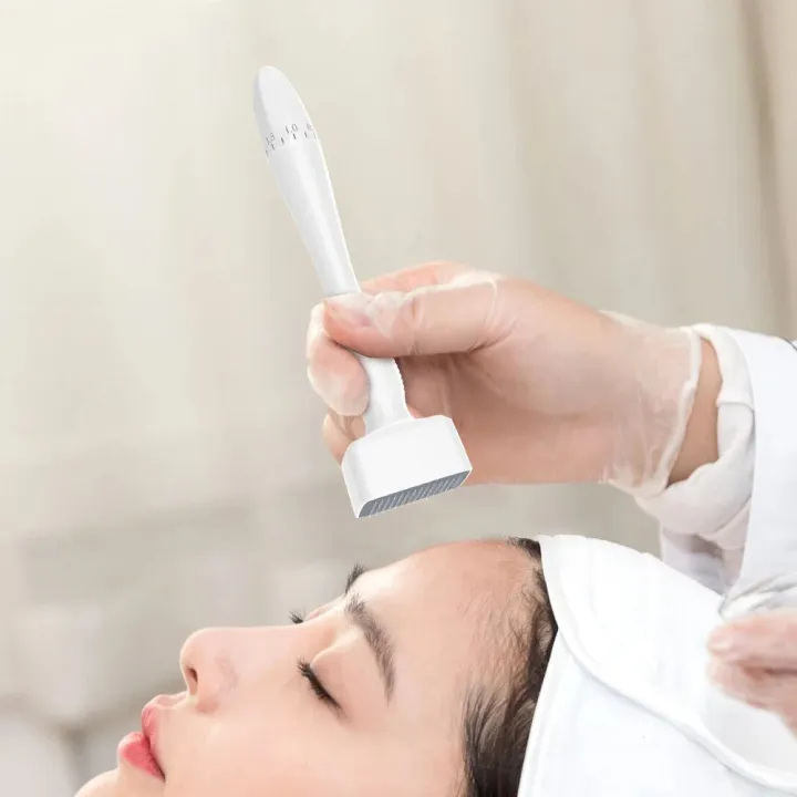 MRS%20140-A%20Needles%20Adjustable%20Anti-Aging%20Dermastamp%20Roller%20with%20Anti-Slip%20ABS%20Handle%20and%20Stainless%20Steel%20Needles%20for%20Face%20Therapy%20-%20Image%206