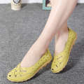 44 size Bird's Nest Hole Flat Bottom Sandals Summer Single Bean Leather Casual Women's Middle School Top Size Mom Shoes. 