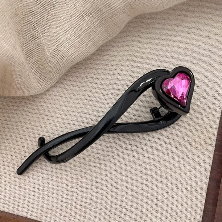 Elegant%20Hairpin%20Heart%20Twisted%20Clip%20Hair%20Styling%20Tool%20Line%20Grab%20Clip%20Colorful%20Hair%20Clip%20Ponytail%20Clip%20Daily%20-%20Image%206