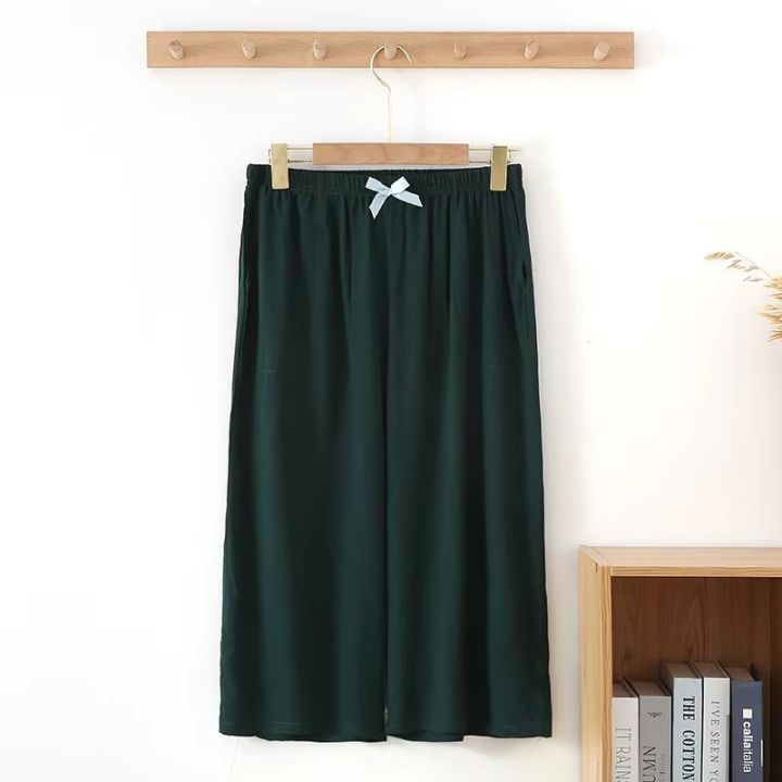 Summer%20Breeze:%20Viscose%20Fiber%20Women's%20Shorts%20&%20Capris%20Set%20-%20Image%208