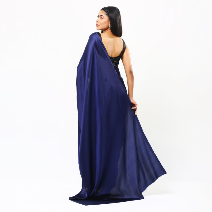 Japanese%20Soft%20Silk%20Saree%20for%20Women%20in%20Blue-Color%20-%20A%20Stunning%20Saree%20Choice%20-%20Suitable%20for%20All%20Season%20and%20Occasions%20-Perfect%20Casual%20Wear%20-%20Image%205