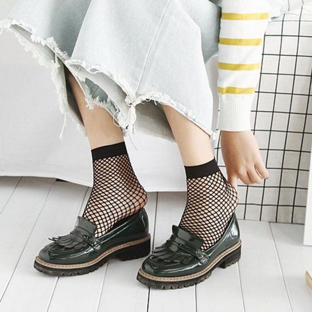 Net%20hand%20gloves%20and%20socks%20for%20woman%20-%20Image%202