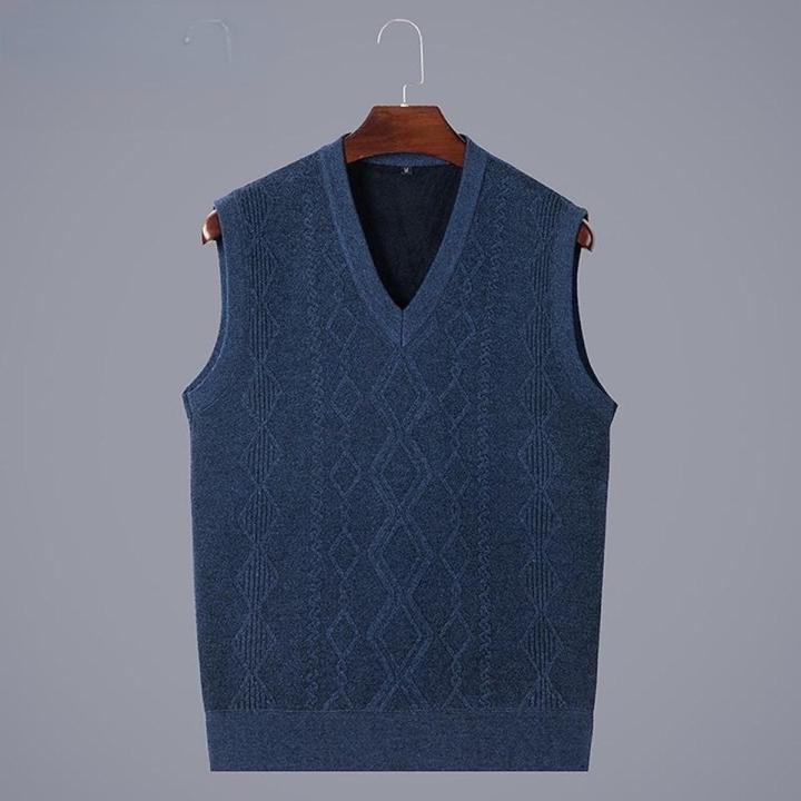 Men's Sweater Vest Winter Fashion V-Neck Short Slim Fit Sweater Solid Color Sleeveless Sweater Waistcoat Male's Clothes C73