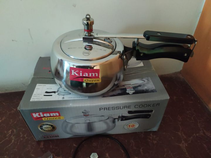 Kiam%20Queen%20Pressure%20Cooker%205.5%20Ltr%20IB%20(induction%20bottom)%20(oval%20shape)%20-%20Image%208