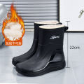 The new rain boots men's work kitchen anti-slip water shoes can be worn in all seasons waterproof rain boots can be worn outside the work vegetable field fashion shoes. 