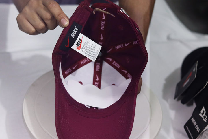 100%25%20Export%20and%20Premium%20Maroon%20Cap%20for%20Classy%20people-NK%20-%20Image%204
