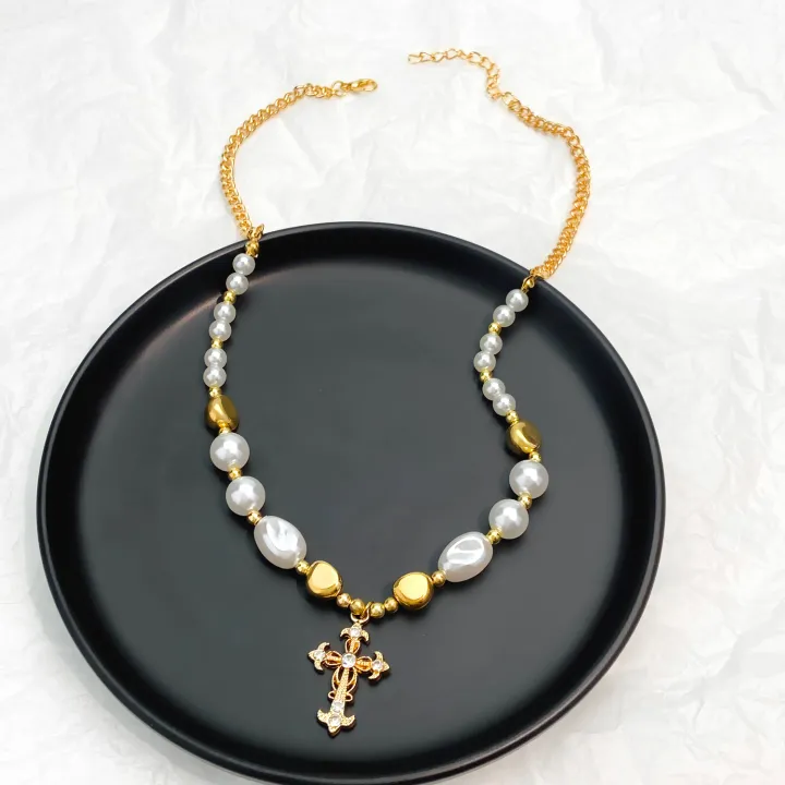 Hot%20Selling%20Alloy%20Vintage%20Pearl%20Cross%20Pendant%20With%20Punk%20Versatile%20Multi-layer%20Sweater%20Necklace%20For%20Women%20and%20Men%20-%20Image%207