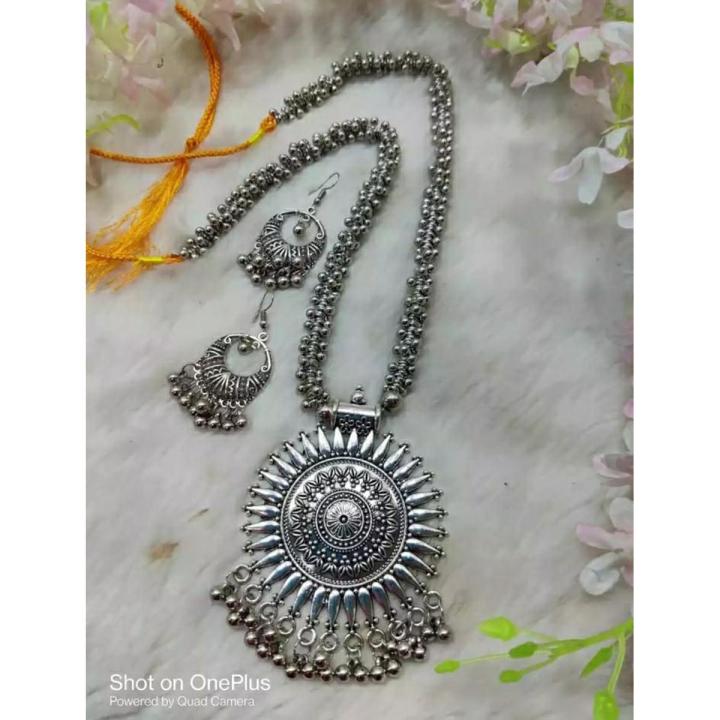 Antique%20Design%20Oxidised%20Silver%20Necklace%20With%20Earrings%20-%20Necklace%20For%20Girls%20-%20Image%202