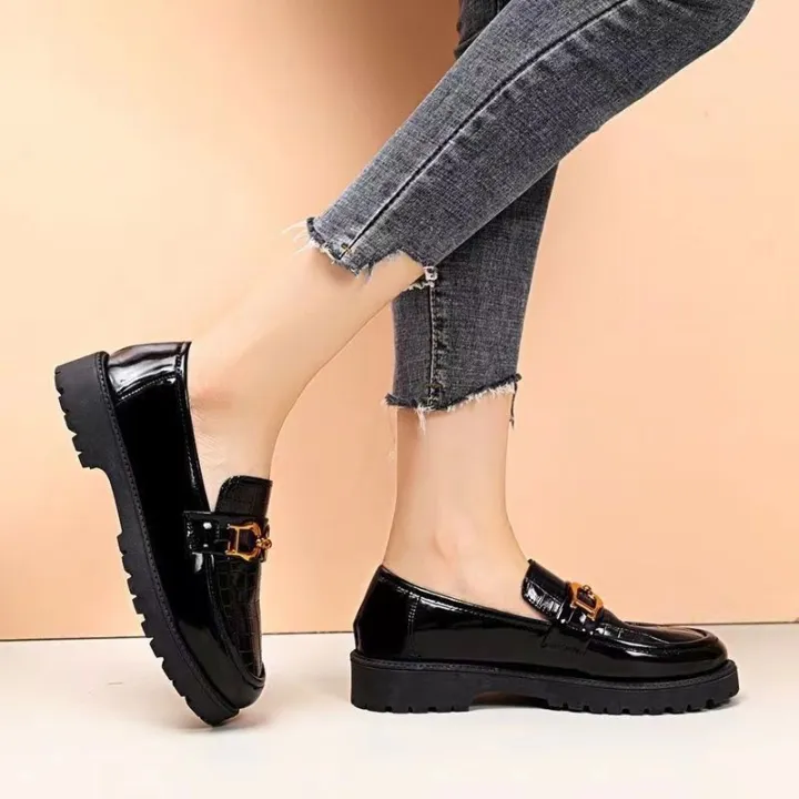 Loafers%202023%20New%20British%20Style%20Small%20Leather%20Shoes%20Women's%20Thick%20Flatform%20Thick-Soled%20Block%20Heel%20Loafers%20Mary%20Jane%20Small%20Leather%20Shoes%20-%20Image%204