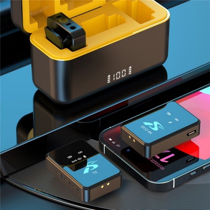 SX12%20Lavalier%20Clip-On%20Wireless%20Microphone%20with%20Dual%20Microphones%20+%20Receiver%20-%20Image%205