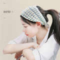 Wearable Korean style with wide edges elastic headbands women in all seasons, simple facial wash headbands, and hair accessories for external wear.