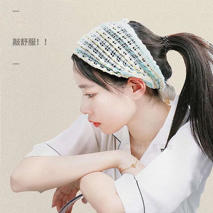 Wearable%20Korean%20style%20with%20wide%20edges%20elastic%20headbands%20women%20in%20all%20seasons,%20simple%20facial%20wash%20headbands,%20and%20hair%20accessories%20for%20external%20wear%20-%20Image%203