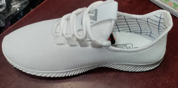 School%20shoes%20for%20boys%20with%20soft%20rubber%20sool%20and%20white%20-%20Image%208