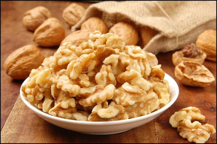 Premium%20Quality%20Walnuts%20Akhrot%20-%201Kg%20-%20Image%202