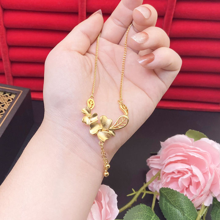 Ancient%20method%20sand%20gold%20twin%20flower%20clover%20flower%20leaf%20necklace%20does%20not%20fade%20for%20a%20long%20time,%20niche%20temperament%20design%20jewelry%20women's%20wholesale%20-%20Image%203