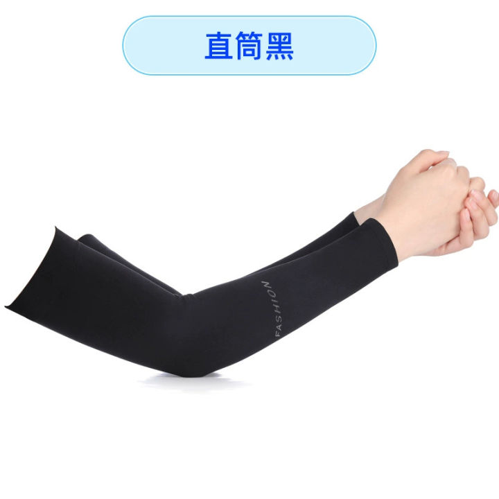 Fingerless%20Hand%20Socks%20For%20Women%20(2%20Pcs%20Black%20Or%20White)%20-%20Image%205