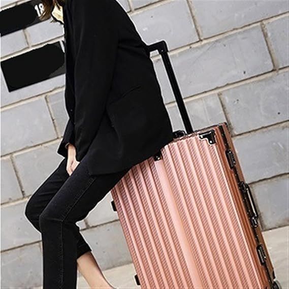 The%20Executive%20Class%20Latch%20Luggage%20%20-%20Pink%20Color%20-%20Image%203