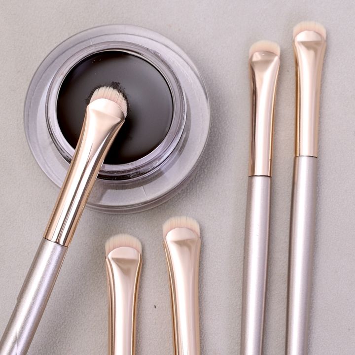 Makeup%20Brushes%20-%20Ultra%20Thin%20Precision,%20Soft%20Fibers%20-%20For%20Eyes,%20Eyebrow,%20Eye%20Shadows,%20Eyeliner%20-%20Eyeliner%20Brush%20-%20Make%20Up%20Brush,%20Cosmetics%20Tools%20-%20Image%208