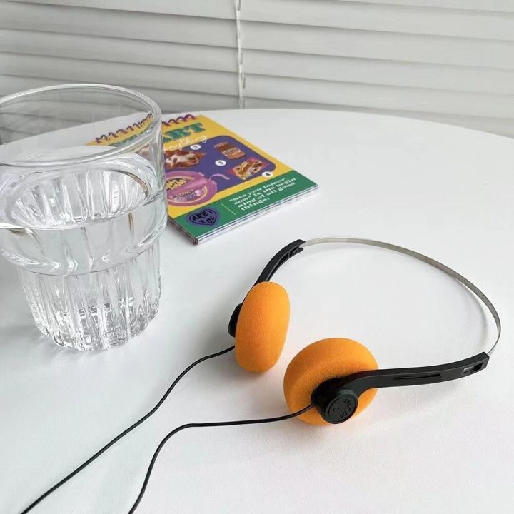 Retro%20Underwire%20Headphone%20Music%20Mp3%20Walkman%20INS%20Style%20Feelings%20Portable%20Wired%20Small%20Headphones%20Sports%20Fashion%20Photo%20Props%20-%20Image%202