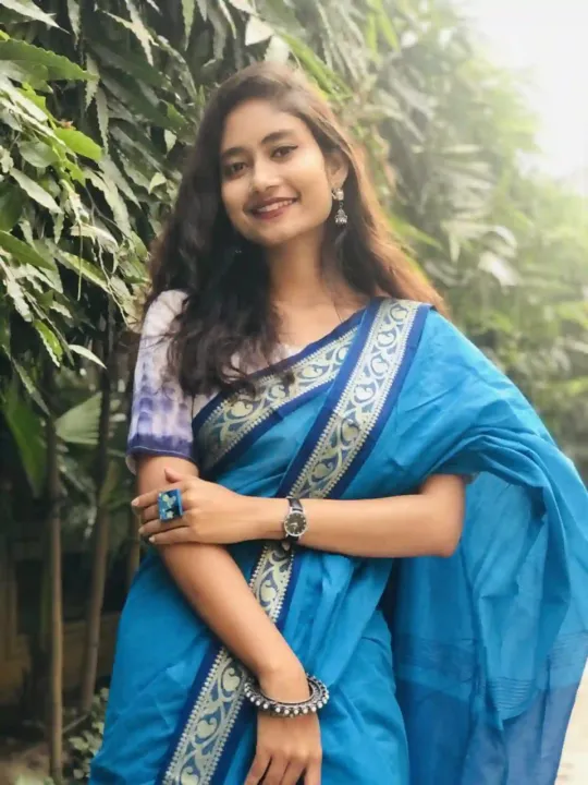 Traditional%20Tangail%20Cotton%20Mashlaish%20Saree%20With%20Blouse%20Piece%20by%20Ekush%20Shatak%20-%20Image%204
