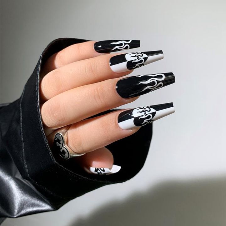 24pcs Press on Nails Punk Black White Patchwork Fire Pattern Long Coffin False Nails Ballerina Nail Art Manicure Full Tips