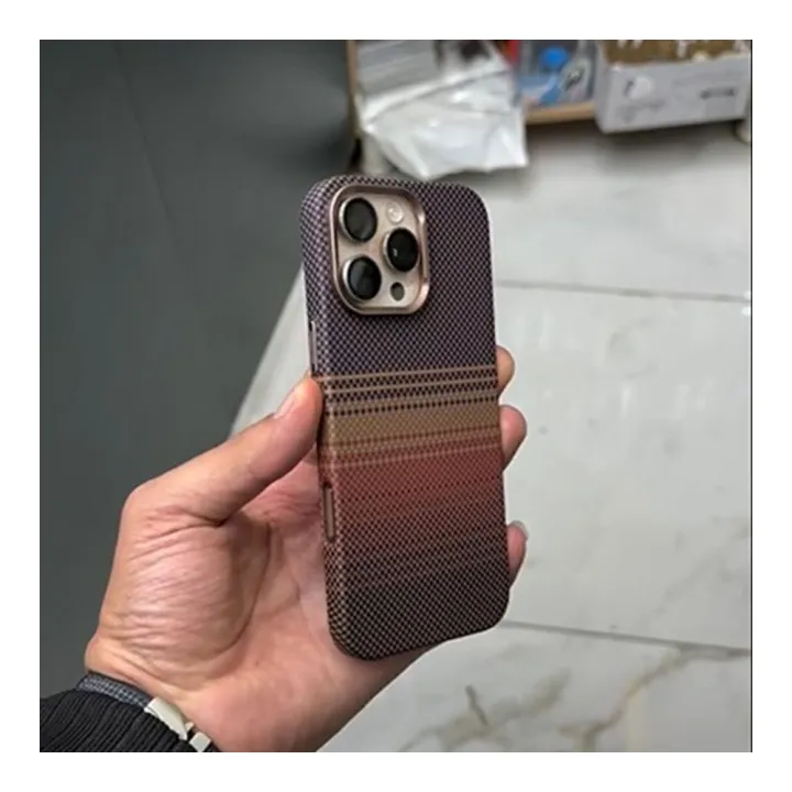Original%20LUXO%20life%20Premium%20MagSafe%20Reflective%20Case%20For%20Iphone%2011,12,13,14,15%2016%20Pro%20&%20Pro%20Max%20Series%20-%20Image%207