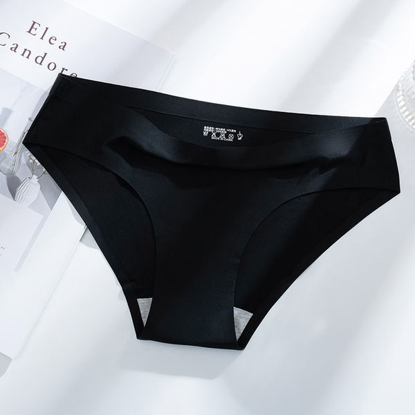 Ultra-Thin%20Seamless%20Ice%20Silk%20Panties%20%E2%80%93%20Soft%20&%20Breathable%20Comfort%20for%20Women%20-%20Image%206