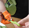 Silicone Thumb cutter + 5 Pieces Finger Protector Cutting Gears Vegetable Picking Nipping Plant Leaf Scissors Garden Gloves. 
