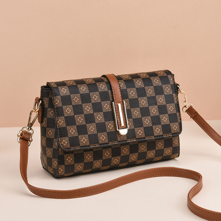 Middle-aged%20mom%20bag%202024%20new%20fashion%20crossbody%20bag%20Korean%20version%20simple%20casual%20send%20mom%20mother-in-law%20shoulder%20bag%20on%20behalf%20of%20the%20delivery%20-%20Image%202