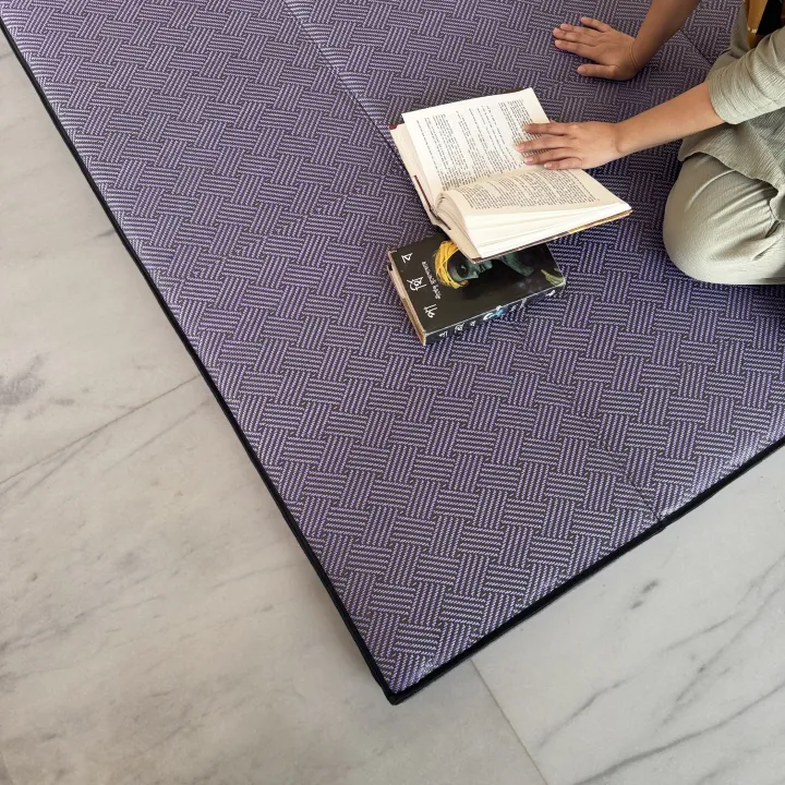 Relax%20Floor%20Mattress-%20Lavender%20Waves%20Double%20Sleeping%20Mattress%20-%20Image%203