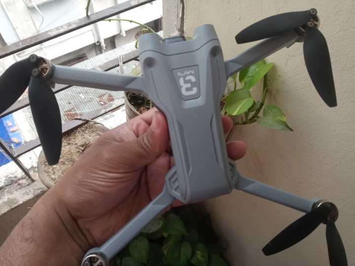 FLH%20Z908%20Max%20Drone%20Brushless%20Motor%20Professional%20720p%20FPV%20WiFi%20Drone%20for%20One%20Key%20Landing,%20Optical%20Flow%20Hover%20with%202%20Battery%20-%20Image%206
