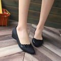 Fashionable Summer New Flat Low-Cut Low-Top Plastic Sandals Women's Waterproof Jelly Casual Outdoor Work Rain Boots.