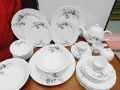 36 pieces dinner set for gift and home decoration. Ceramic Daining Set White Round.. 