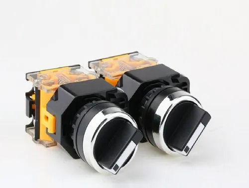 LA38/203%2022mm%20Panel%20Mounted%20NO/NC%20DPST%203%20Position%20Rotary%20Selector%20Switch%20(LA38%20/%20203%2022mm%20Interruptor%20selector%20-%20Image%207