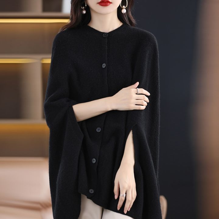 AW22%20100%25%20Cashmere%20Round%20Neck%20Sleeveless%20Knit%20Top%20Cape%20Cardigan%20Coat%20Loose%20And%20Lazy%20-%20Image%204